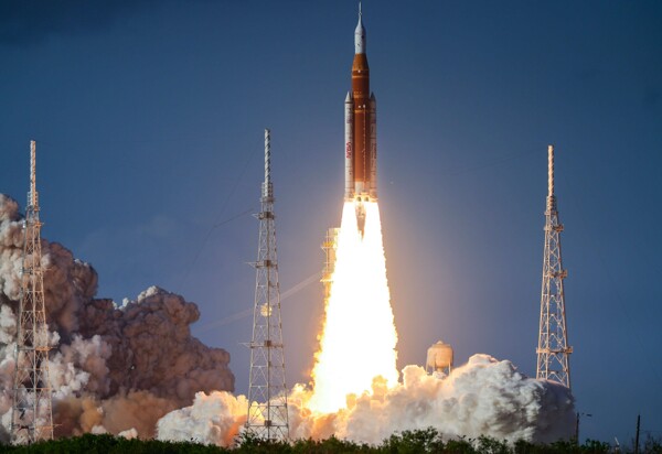 Artemis II 机组人员的关键重返