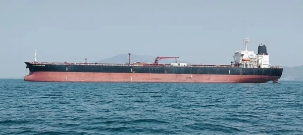 US Allows Purchase of Russian Oil at Sea