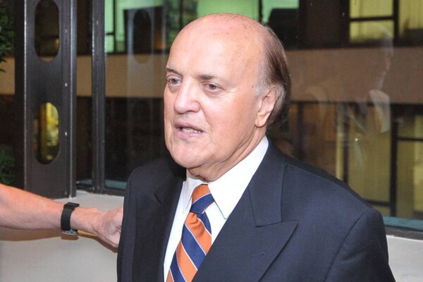 Famous War Correspondent Peter Arnett Passes Away