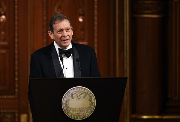 Tycoon Pritzker Steps Down as Hyatt Chairman Over Epstein Ties