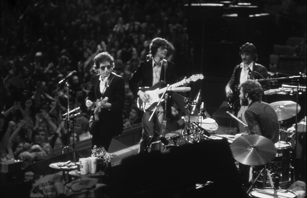 Bob Dylan выпустит записи живых выступлений с тура 1974 года