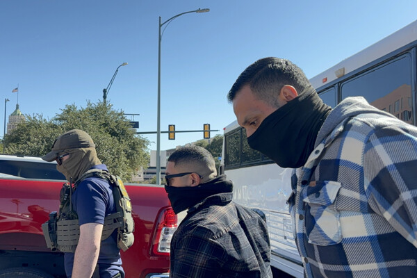Under ICE's Shadow, Texas Immigration Courts Push Aid to the Sidewalks