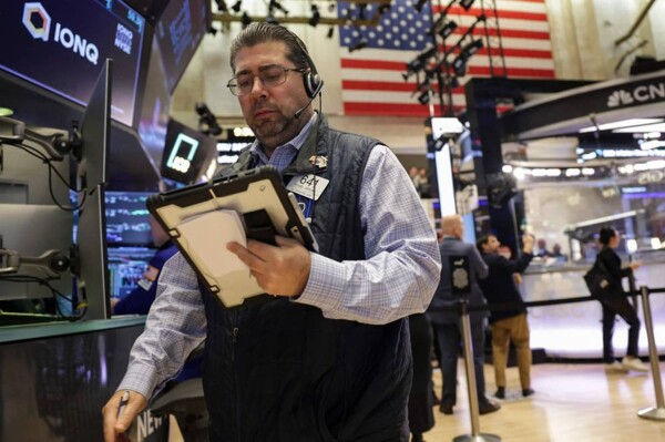 Wall Street ends week and month in positive