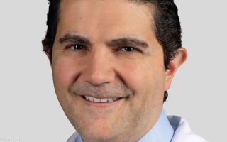 Lebanese Doctor Performs 'Miracle' Surgery in Chicago