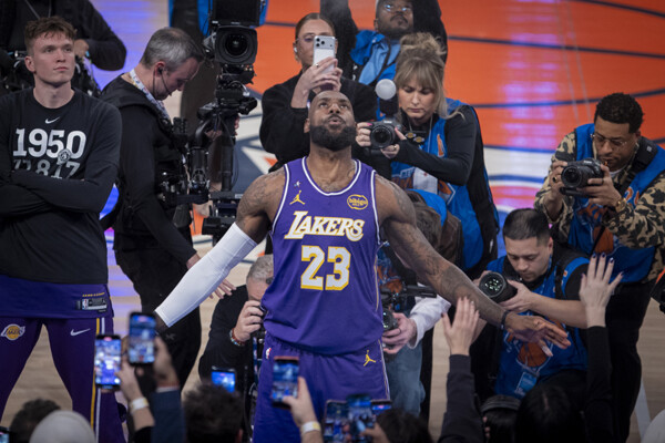 勒布朗·詹姆斯第22次入选NBA全明星赛