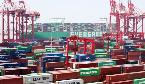 США и Китай договорились приостановить торговые пошлины на портовые сборы