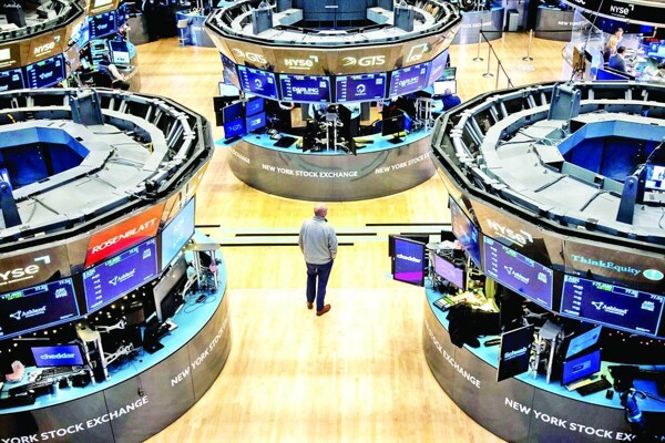 U.S. Stocks Face Earnings Week Amid Fed Rate Cut Concerns