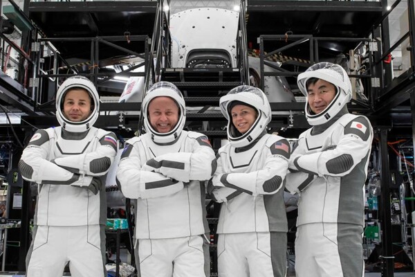 SpaceX's Crew-11 Astronauts Prepare for Early Return to Earth Due to Health Issues