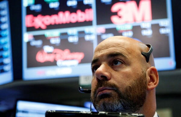 Sharp Decline on Wall Street Over AI Concerns