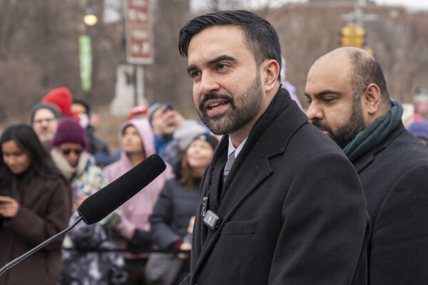 La administración de Nueva York demanda a una aplicación por 'robar' a repartidores