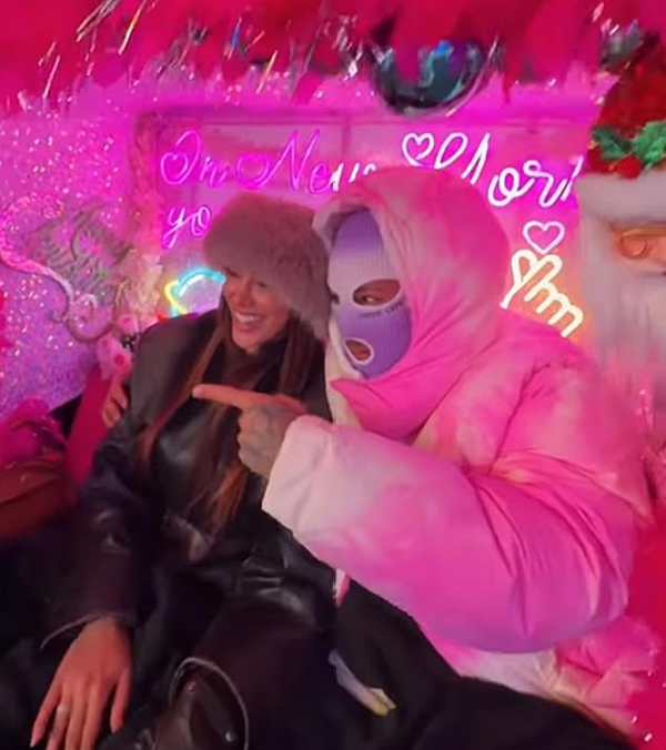 Neymar hides his identity in New York on a trip with his fiancée