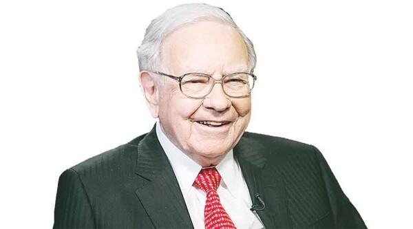 Warren Buffett Announces Retirement from Berkshire Hathaway Leadership
