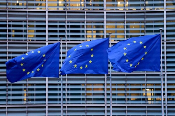 EU Threatens to Ban US Visas in Retaliation
