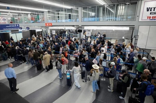 U.S. Air Traffic System Crisis Due to Government Shutdown