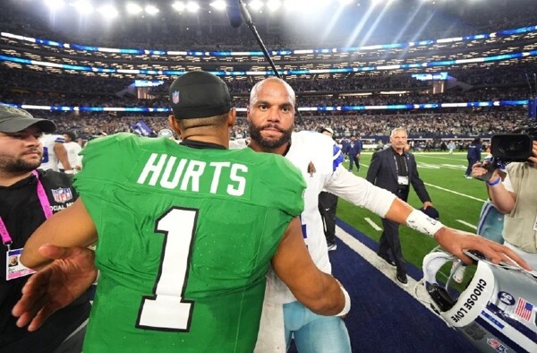 Dallas Cowboys Host Kansas City Chiefs on Thanksgiving