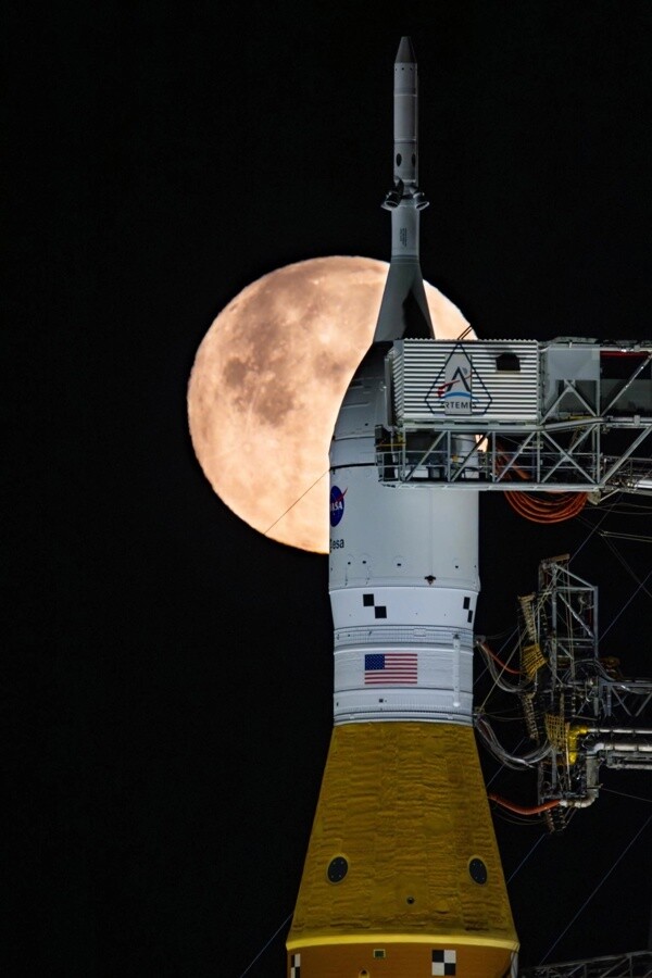 NASA Announces $20 Billion Plan to Return to the Moon by 2028