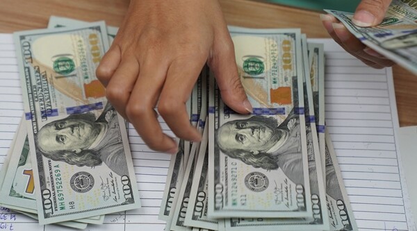 US Dollar Falls to Two-Month Low