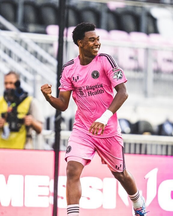 Newell's Old Boys Suffers Heavy Defeat to Inter Miami in Messi Cup Opener