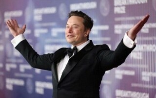 SpaceX готовит выпуск акций на сумму 800 миллиардов долларов