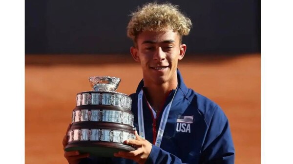 15-year-old American Jordan Lee becomes youngest player to earn points in professional tour