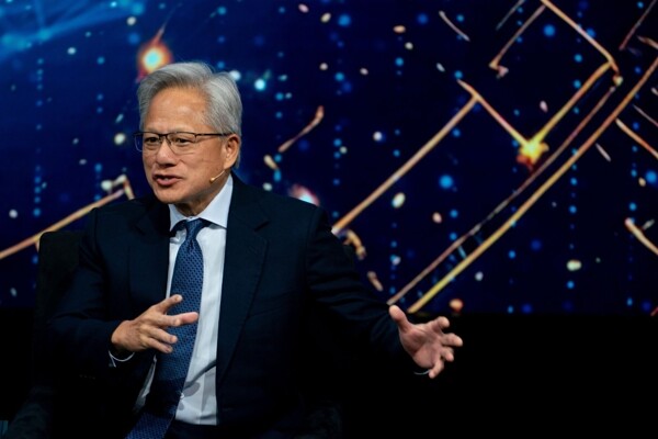 Investors Discuss AI Bubble Ahead of Nvidia Report