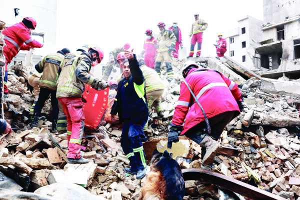 Trump renews threat to destroy Iran's ruling system