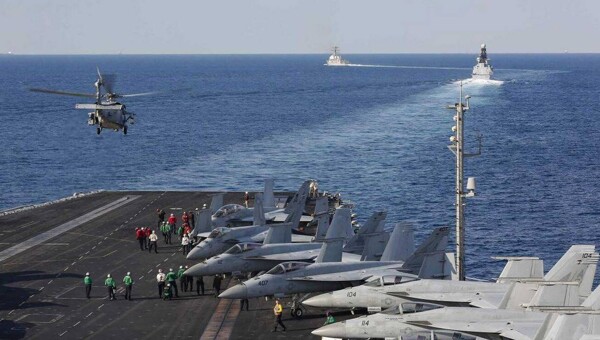 USS Abraham Lincoln Carrier Group Arrives in Region