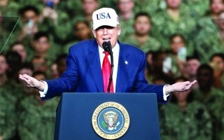 Трамп заявил, что вода выводит из строя магниты на авианосцах