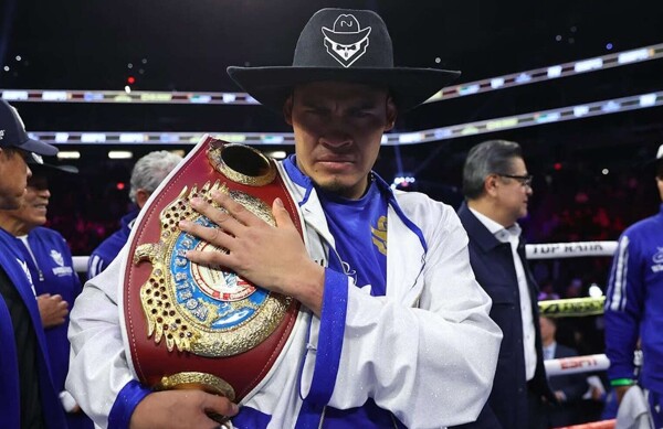 Emanuel 'Vaquero' Navarrete Prepares for Victory in San Diego