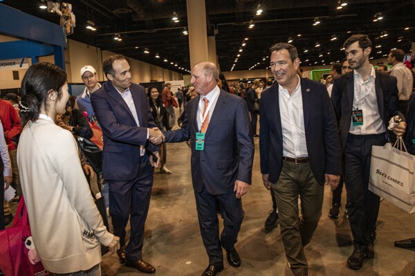 Greg Abel Takes the Helm at Berkshire Hathaway