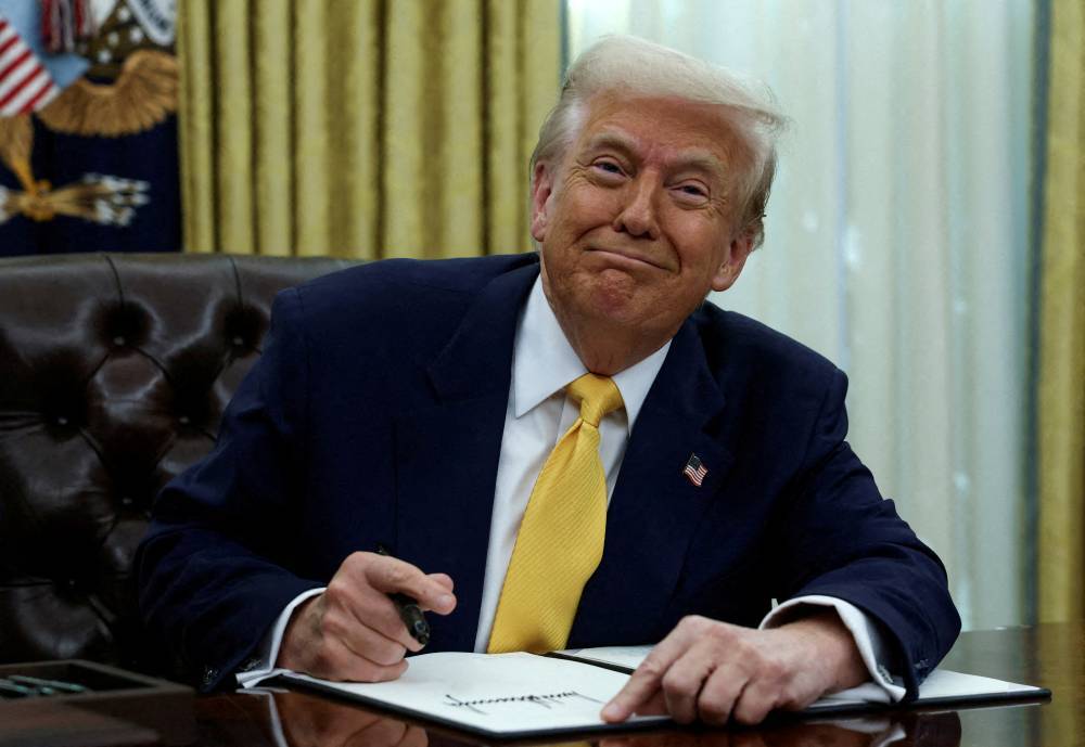 Trump Hosts CEOs for Economic Discussion
