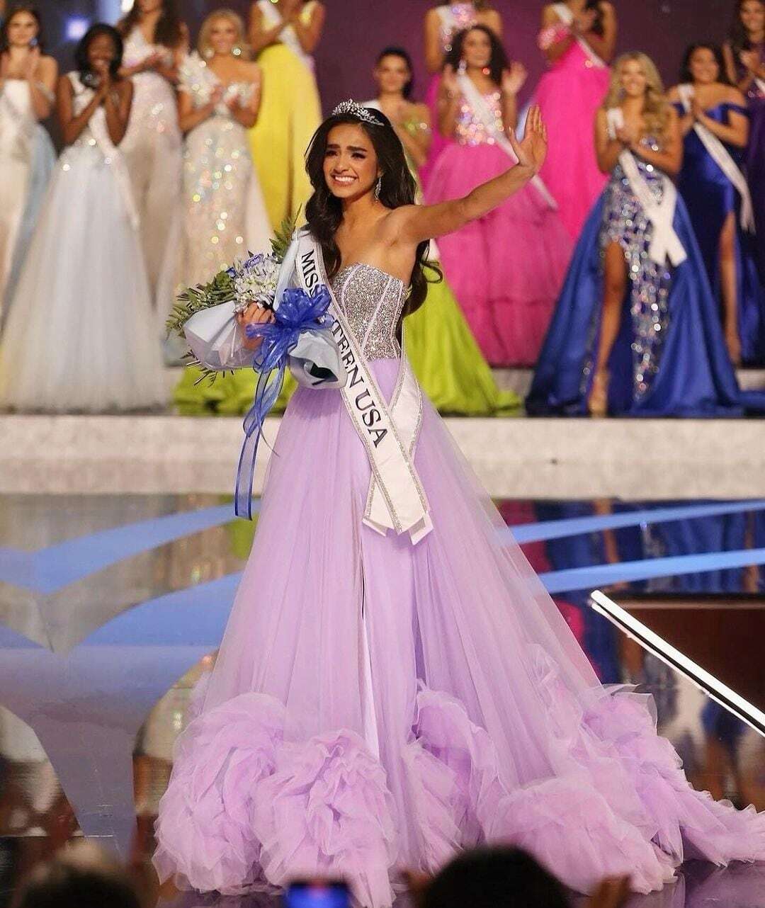 Скандал в конкурсе Miss USA: два отставки подчеркивают разногласия с организаторами конкурса