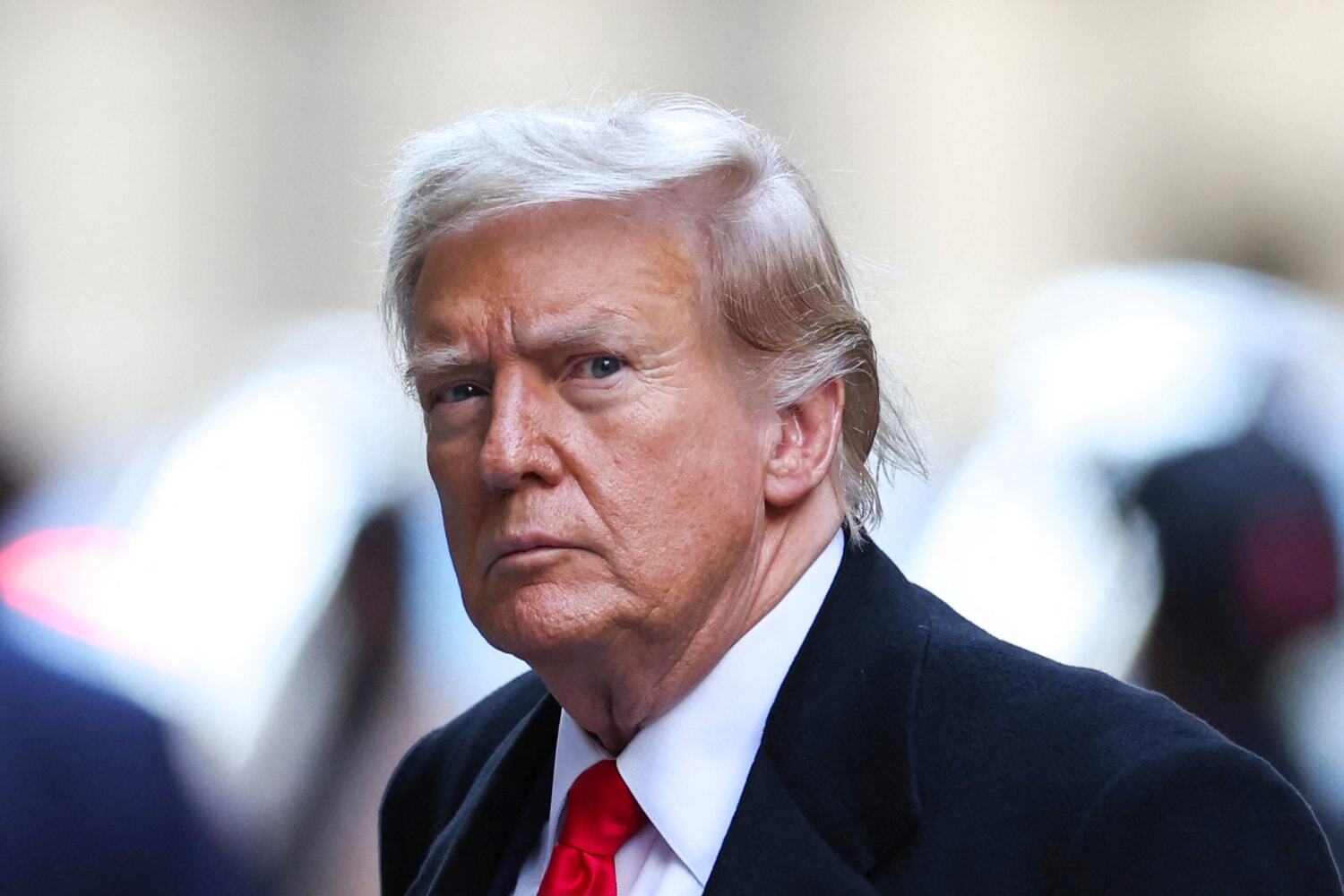 Трамп встречается с генеральными директорами для обсуждения потенциальных налоговых снижений и бизнес-регулирования